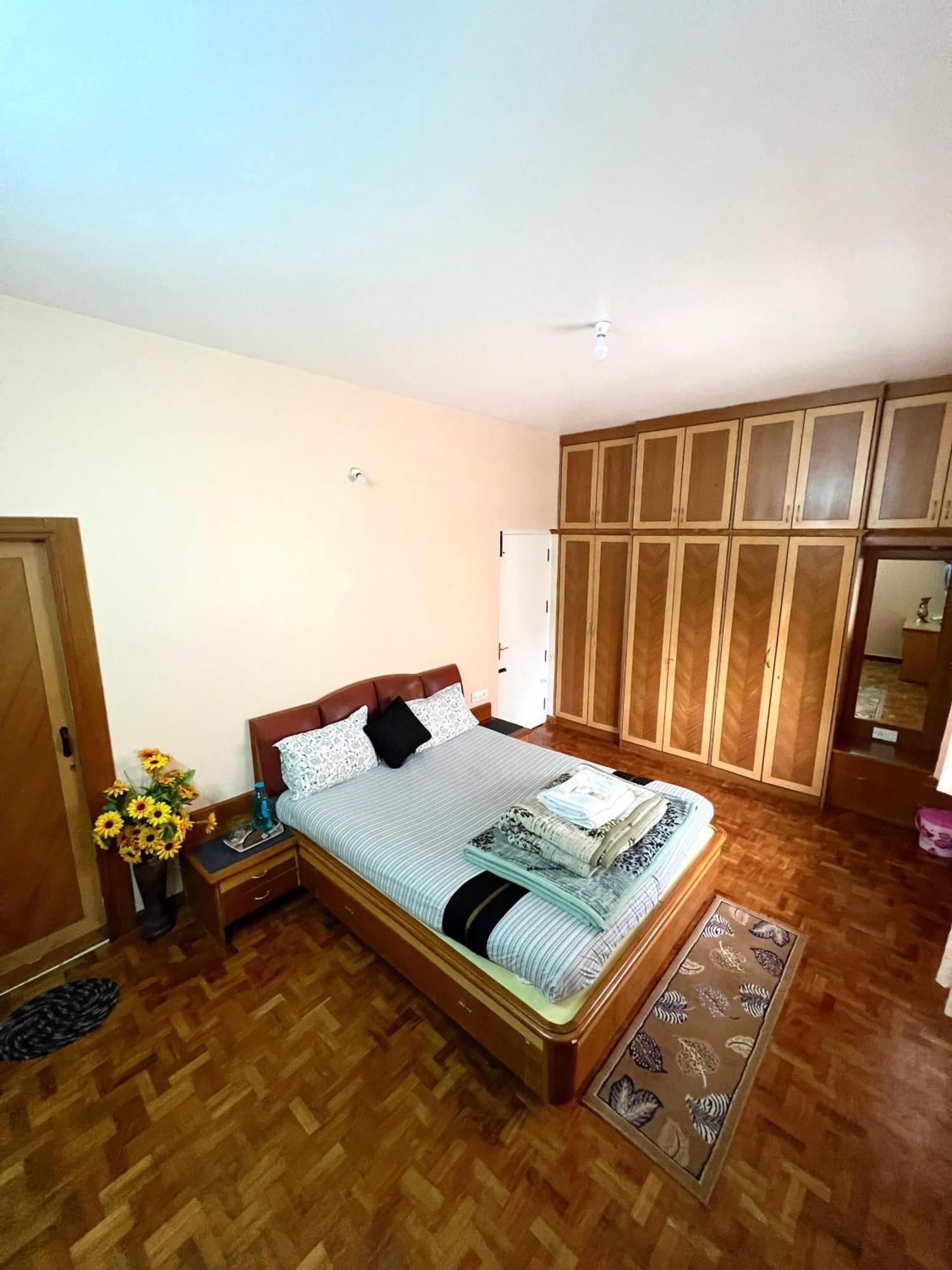 Chill Inn - Families Only Ooty Bagian luar foto